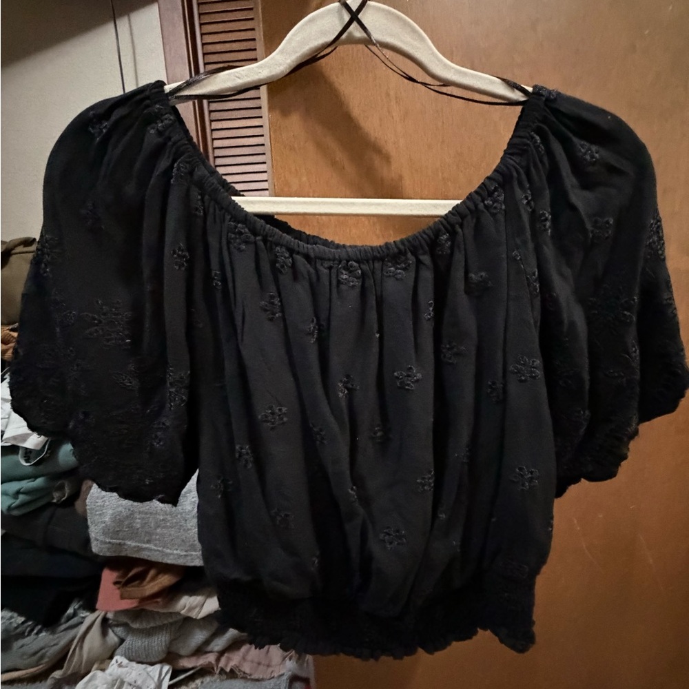 Francesca's Collections Black Floral Blouse